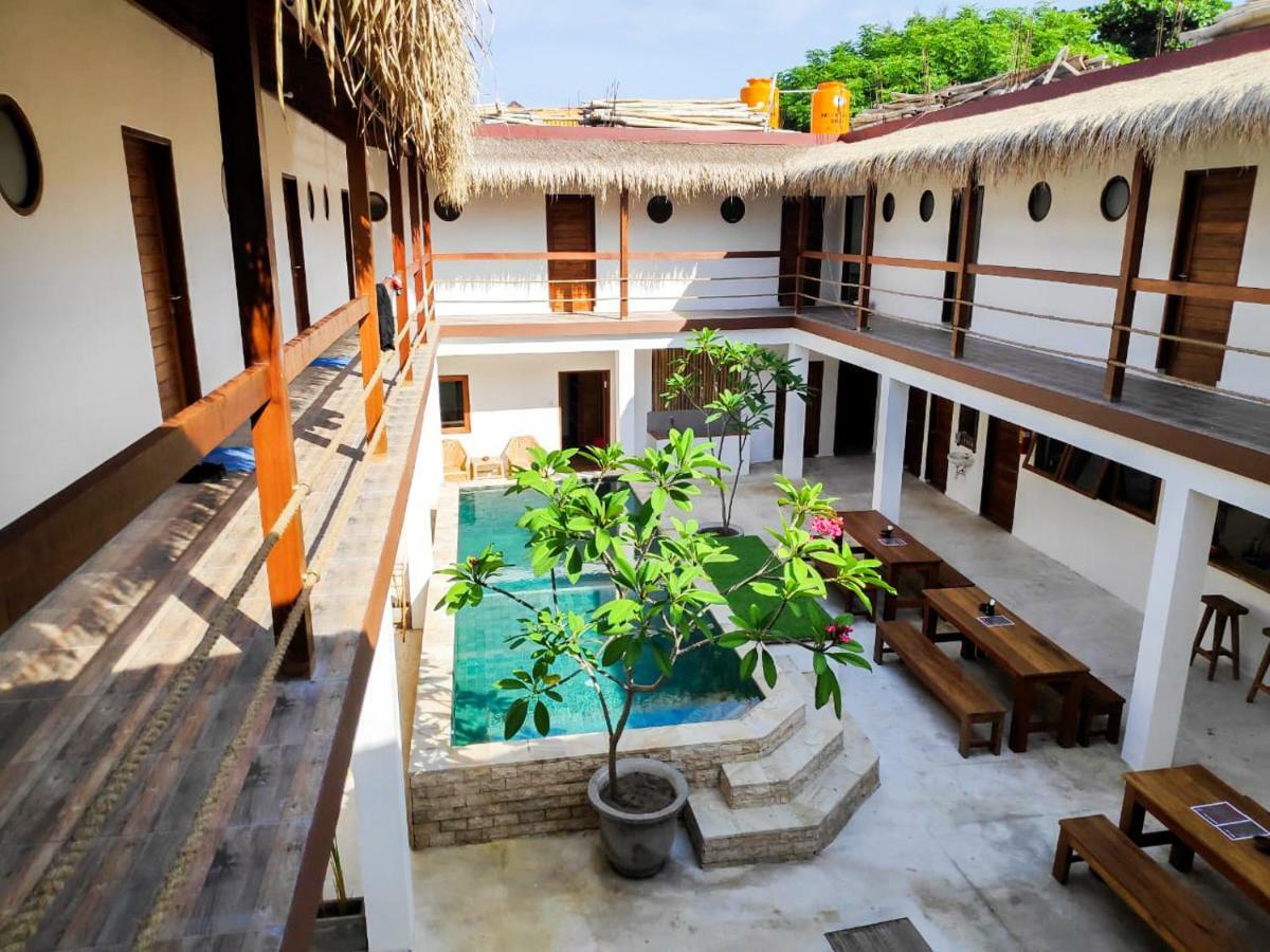Gili Pirates Dive & Bnb Quần đảo Gili Ngoại thất bức ảnh