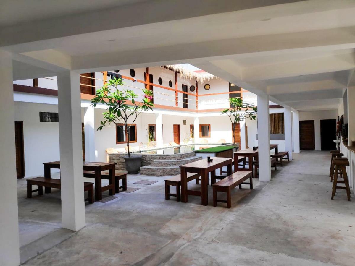 Gili Pirates Dive & Bnb Quần đảo Gili Ngoại thất bức ảnh