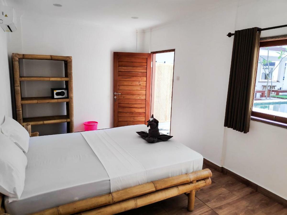 Gili Pirates Dive & Bnb Quần đảo Gili Ngoại thất bức ảnh