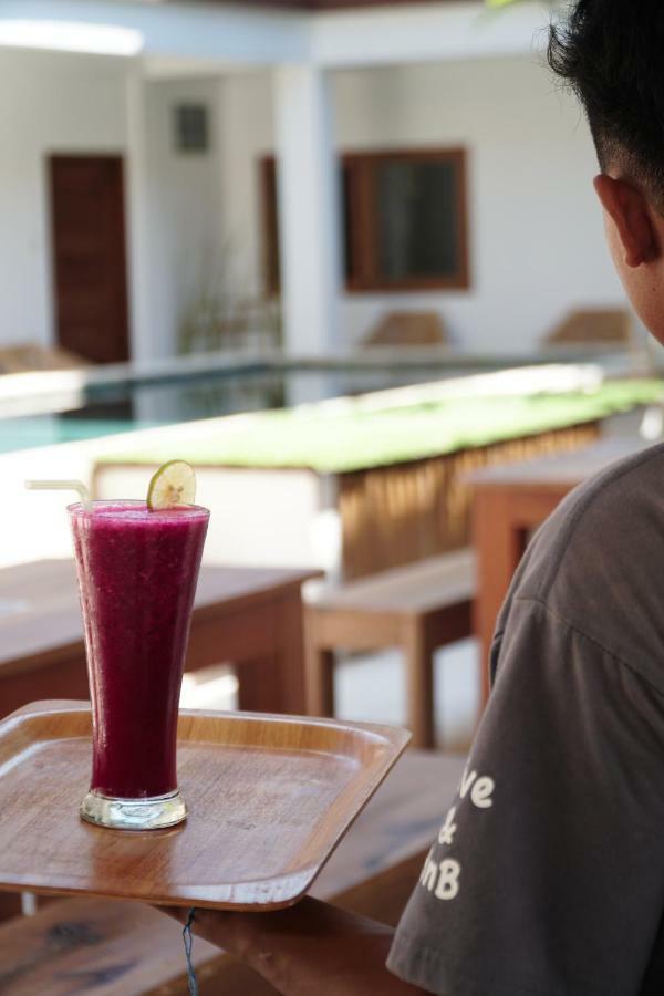 Gili Pirates Dive & Bnb Quần đảo Gili Ngoại thất bức ảnh